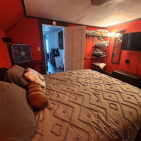 Cozy 3 Bedroom House In Downtown Ithaca Bagian luar foto