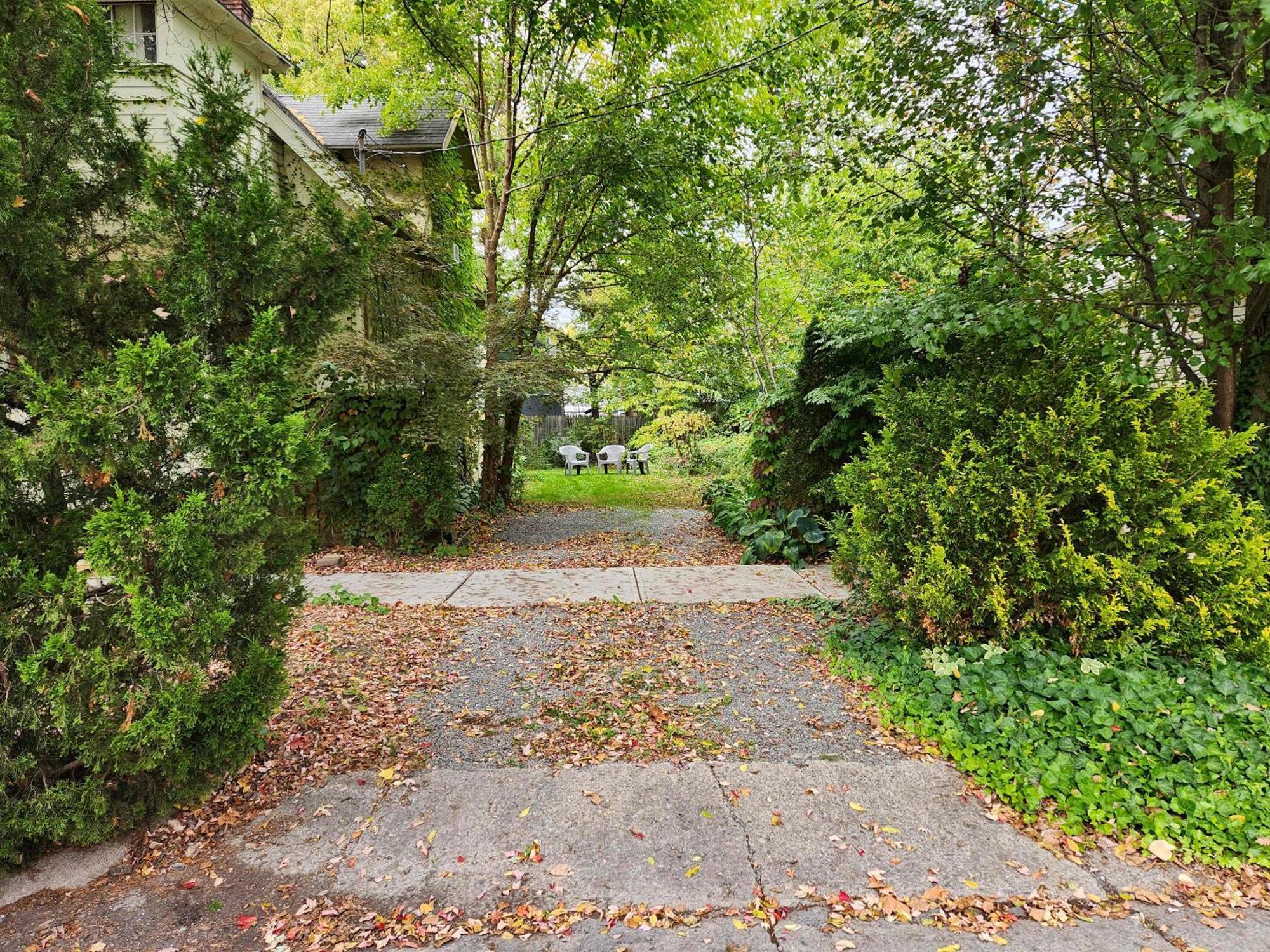 Cozy 3 Bedroom House In Downtown Ithaca Bagian luar foto